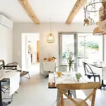 Maison 1634 - Petit-dejeuner Offert, Parking, Centre A Pied, Piscine, Climatisation, Cuisine 4* Pezenas