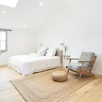 Maison 1634 - Petit-dejeuner Offert, Parking, Centre A Pied, Piscine, Climatisation, Cuisine