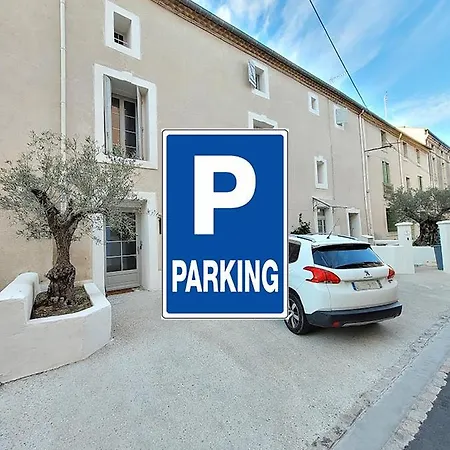 Bed and breakfast Maison 1634 - Petit-déjeuner Offert, Parking, Centre à Pied, Piscine, Climatisation, Cuisine