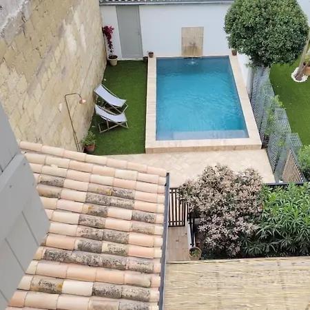 Maison 1634 - Petit-déjeuner Offert, Parking, Centre à Pied, Piscine, Climatisation, Cuisine 4*