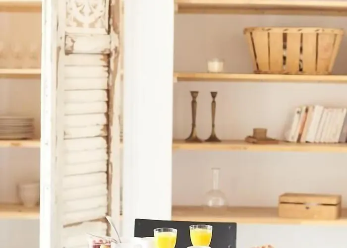 Maison 1634 - Petit-déjeuner Offert, Parking, Centre à Pied, Piscine, Climatisation, Cuisine 4*